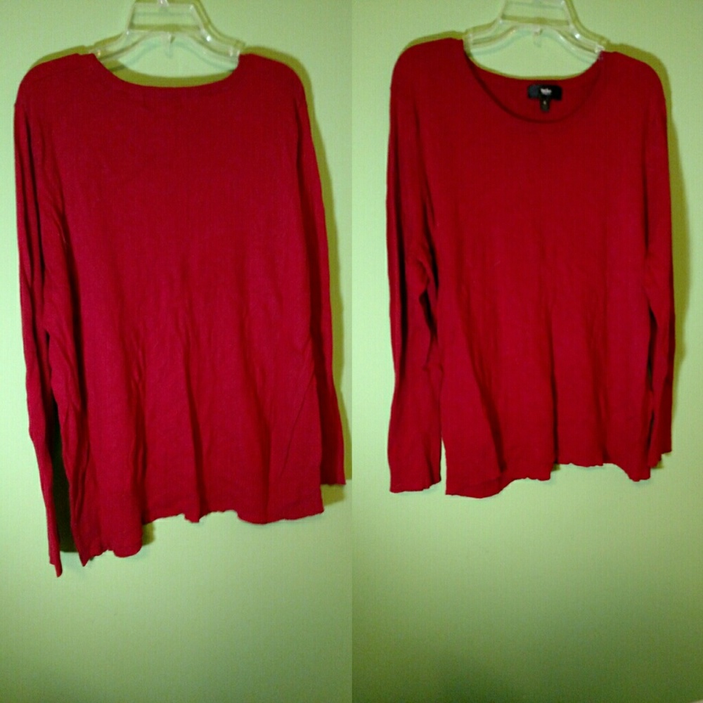 (free w purchase) Soft red sweater